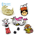 Personalizados de alta calidad, broche de carnaval de fantasía de música de metal con bisagras, pines personalizados de esmalte suave giratorio con bisagras